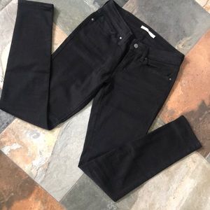 Black Levi’s denim jeans